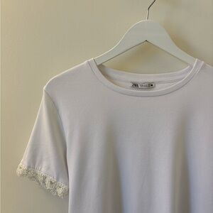 ZARA white Tshirt with pearl detail, Sz XL.